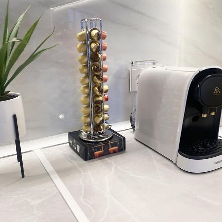Miramar Luxurious Flat, 3 Double Rooms, Free Parking, Terrace, Completely New Сан Себастиан Екстериор снимка