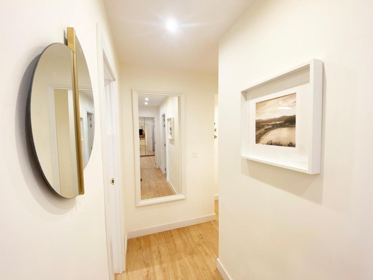 Miramar Luxurious Flat, 3 Double Rooms, Free Parking, Terrace, Completely New Сан Себастиан Екстериор снимка
