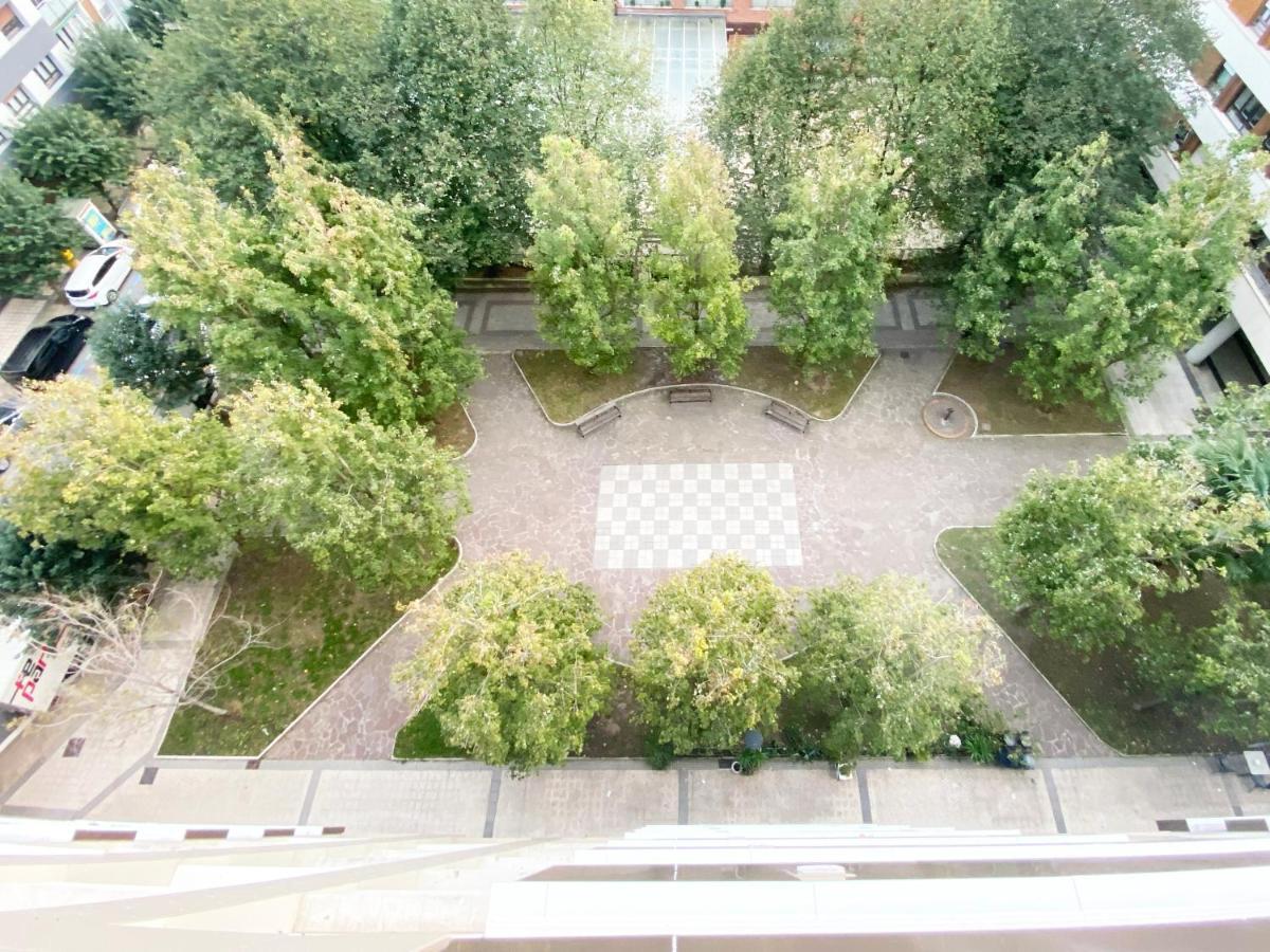 Miramar Luxurious Flat, 3 Double Rooms, Free Parking, Terrace, Completely New Сан Себастиан Екстериор снимка