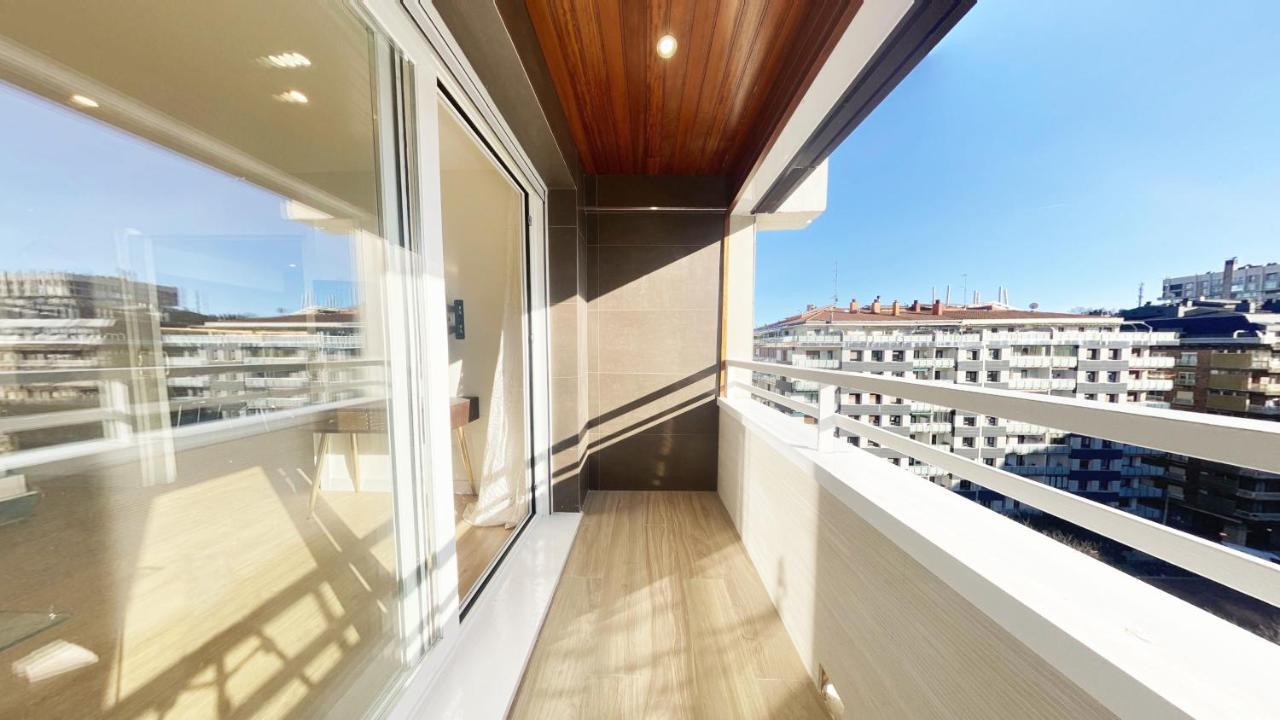 Miramar Luxurious Flat, 3 Double Rooms, Free Parking, Terrace, Completely New Сан Себастиан Екстериор снимка