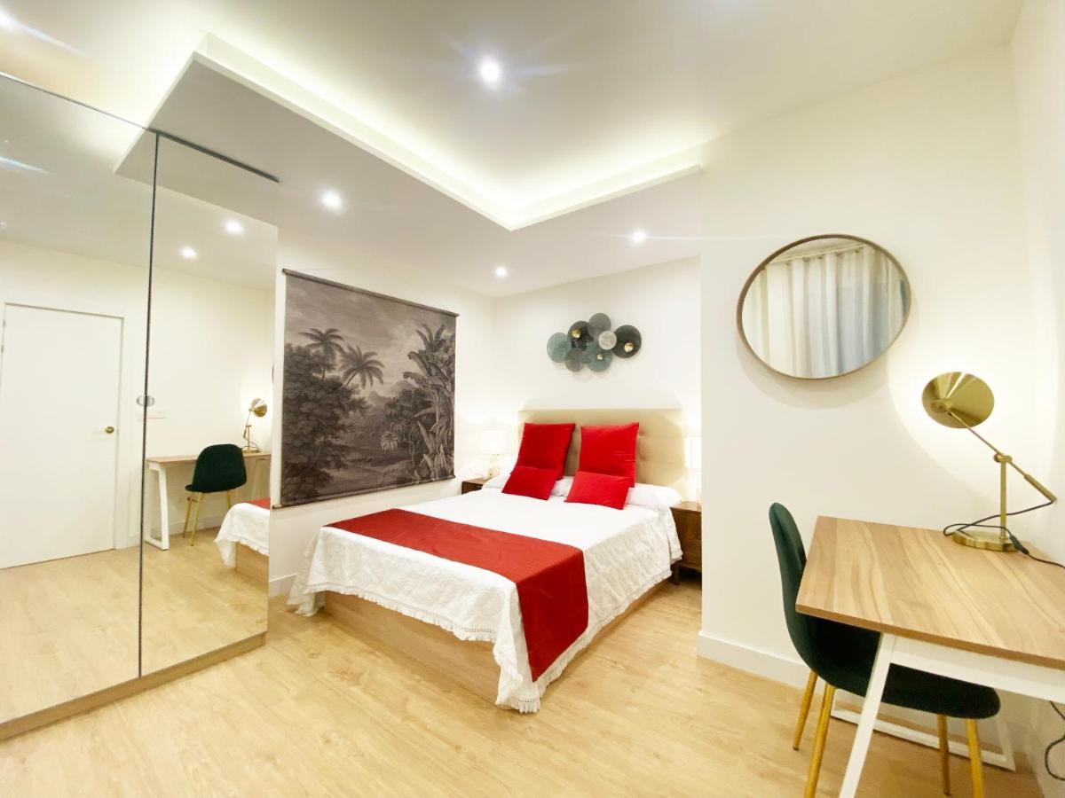 Miramar Luxurious Flat, 3 Double Rooms, Free Parking, Terrace, Completely New Сан Себастиан Екстериор снимка