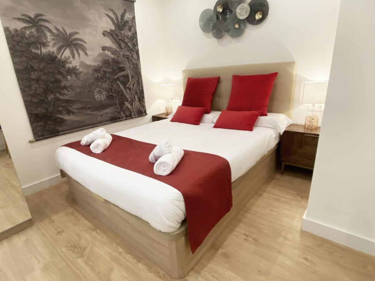 Miramar Luxurious Flat, 3 Double Rooms, Free Parking, Terrace, Completely New Сан Себастиан Екстериор снимка